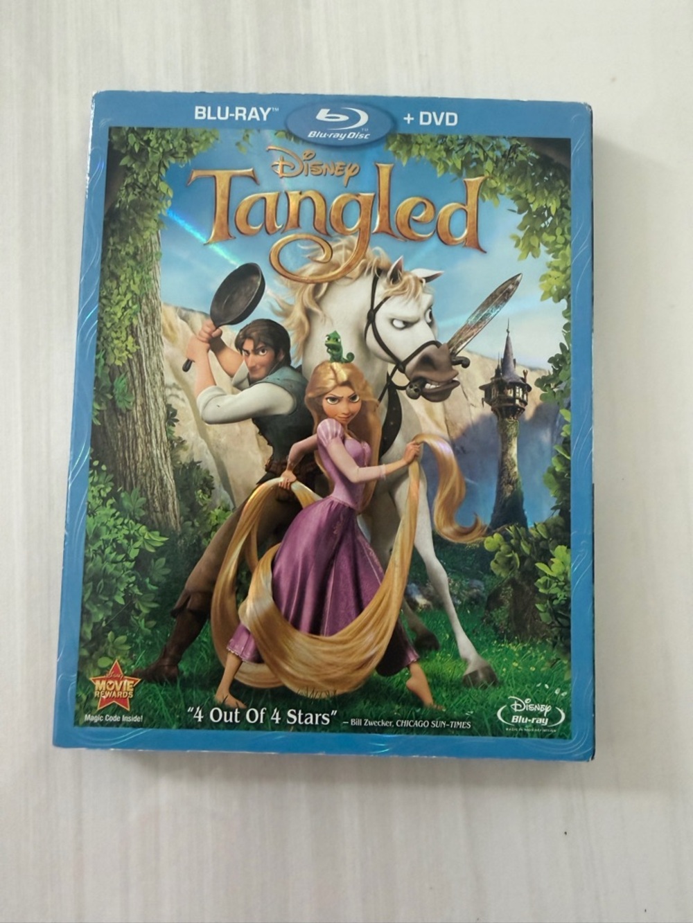 Disney Tangled 2-Disc Combo Pack - Green, Yellow, Red Artwork